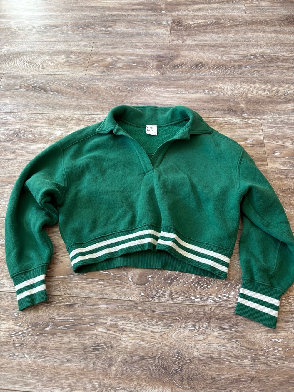 Cropped Green V-Notch Pullover Sweater with White Stripes - Picture 1 of 2